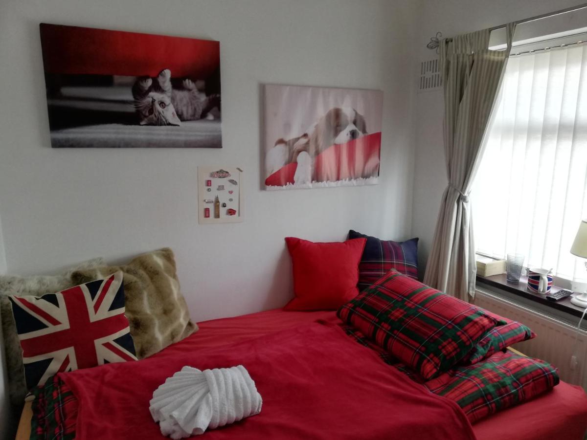 Nice Rooms In Queen House Clay Cross Exteriér fotografie